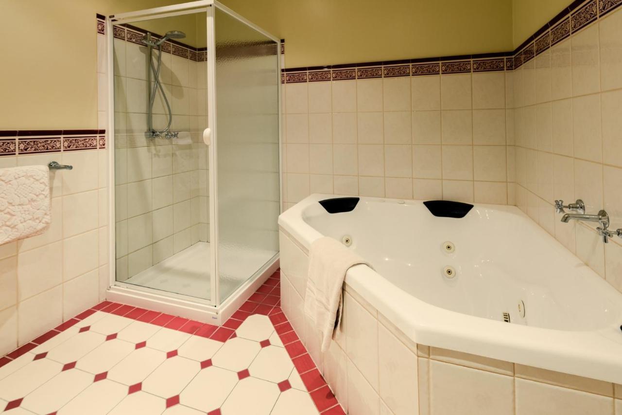 Colonial Motel 3*